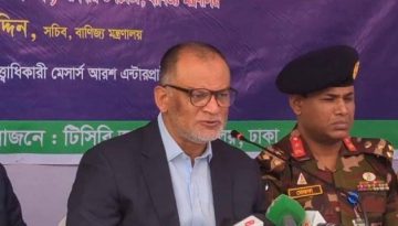 সরবরাহ বাড়িয়ে দাম নিয়ন্ত্রণের চেষ্টা চলছে: বাণিজ্য উপদেষ্টা