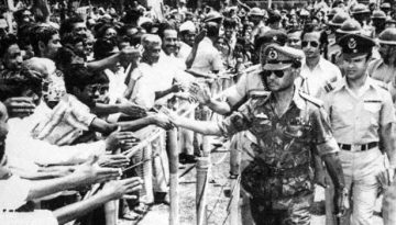 আজ ঐতিহাসিক বিপ্লব ও সংহতি দিবস