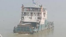 সাত ঘণ্টা পর দৌলতদিয়া-পাটুরিয়ায় ফেরি চলাচল শুরু