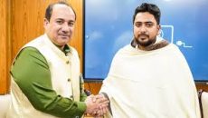 তথ্য উপদেষ্টার সঙ্গে রাহাত ফতেহ আলীর সৌজন্য সাক্ষাৎ