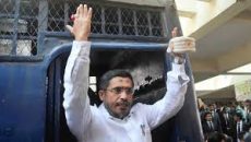 আলোচিত ১০ ট্রাক অস্ত্র মামলায় লুৎফুজ্জামান বাবর খালাস