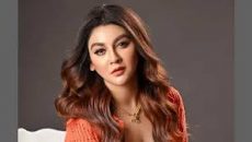 অনেকে ভাবে আমি ভারতে: জয়া