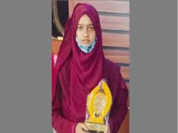 সব প্রতিবন্ধকতাকে পেছনে ফেলে দারিদ্রতাকে জয় করলো হিলির লায়লা