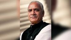 সাবেক মন্ত্রী লতিফ বিশ্বাস আটক করেছে যৌথ বাহিনী