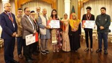 জুলাই গণঅভ্যুত্থানে আহতদের স্বাস্থ্যকার্ড বিতরণ উদ্বোধন করলেন ড. ইউনূস