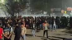 মধ্যরাতে রণক্ষেত্র ঢাবি, সোমবারের সব ক্লাস-পরীক্ষা স্থগিত