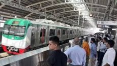 মেট্রোরেল চলাচল বন্ধ, ভোগান্তিতে যাত্রীরা