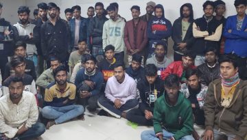 মোহাম্মদপুরে মাদকদ্রব্য ও দেশীয় অস্ত্রসহ গ্রেফতার ৪০