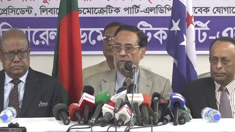 রাষ্ট্রীয় পৃষ্ঠপোষকতায় রাজনৈতিক দল নয়: কর্নেল অলি