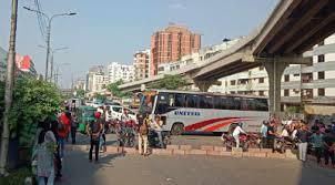 মহাখালী বাস টার্মিনালের সড়ক অবরোধ, তীব্র যানজট
