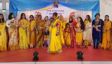 প্যারিসে বসন্ত উৎসব উদযাপন