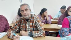 জবিতে বি ইউনিটে পরীক্ষার্থী পঞ্চাশোর্ধ তৌহিদুর রহমান