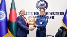 পুলিশ মহাপরিদর্শক  এর সাথে বেবিচক চেয়ারম্যান এর সৌজন্য সাক্ষাৎ
