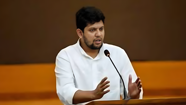 ‘ভাঙা প্রকল্প’ ভালো ভবিষ্যতের ইঙ্গিতবহ না: মাহফুজ আলম