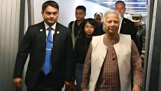 আমিরাত সফর শেষে দেশে ফিরেছেন প্রধান উপদেষ্টা