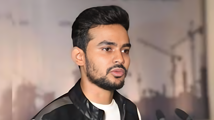 অন্তর্বর্তী সরকারের পক্ষে সব সমস্যা দ্রুত সমাধান সম্ভব নয়: উপদেষ্টা আসিফ