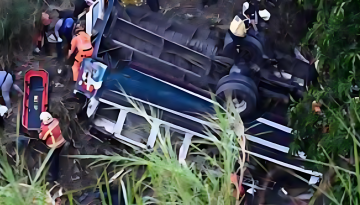 গুয়াতেমালায় খাদে বাস পড়ে ৫১ যাত্রী নিহত, ৩ দিনের রাষ্ট্রীয় শোক