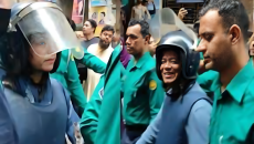 আদালতে হাসিখুশি শাকিল, বিমর্ষ ফারজানা