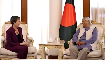 বাংলাদেশে মার্কিন সহায়তা বন্ধ করার সময় এখন নয়: প্রধান উপদেষ্টা