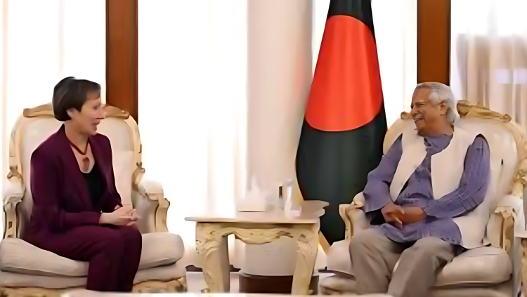 বাংলাদেশে মার্কিন সহায়তা বন্ধ করার সময় এখন নয়: প্রধান উপদেষ্টা