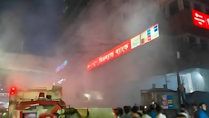 কারওয়ান বাজারে ইটিভি ভবনে আগুন, নিয়ন্ত্রণে ফায়ার সার্ভিসের ২ ইউনিট