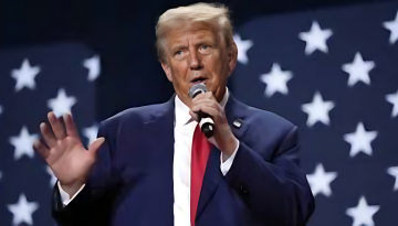 ট্রাম্পের নতুন প্রস্তাব: কেনা যাবে যুক্তরাষ্ট্রের নাগরিকত্ব