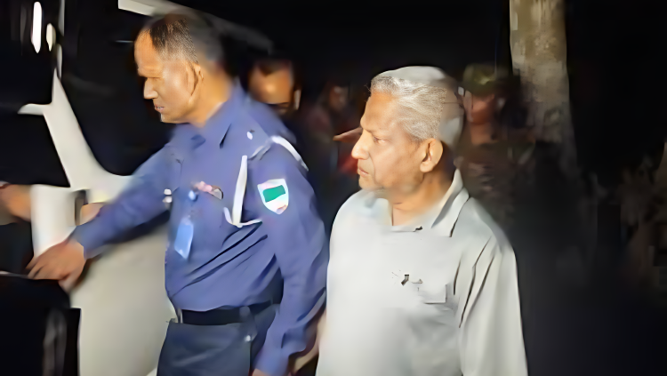 শেখ হাসিনার সাবেক সামরিক সচিব সালাউদ্দিন মিয়াজি গ্রেপ্তার