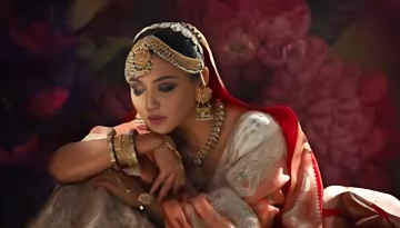 কুসুম চরিত্রে প্রশংসিত জয়া