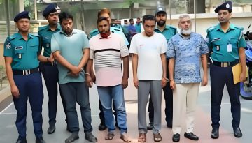 বিলিয়ন ডলারের প্রলোভন চক্রের ৪ সদস্য গ্রেপ্তার
