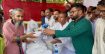রাজধানীতে গরিব-দুস্থদের মাঝে ইফতার বিতরণ করলেন যুবদল নেতা মিরাজ