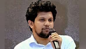 আ. লীগ ইস্যুতে মাহফুজ আব্দুল্লাহর স্ট্যাটাস