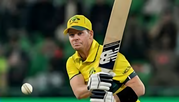 চ্যাম্পিয়ন্স ট্রফি থেকে বিদায়ের পর ওয়ানডে ছাড়লেন স্মিথ