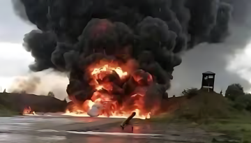 রাশিয়ার বোমারু বিমানের ঘাঁটিতে ইউক্রেনের ড্রোন হামলা