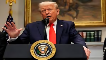 ইউক্রেনে মার্কিন সামরিক সহযোগিতা বন্ধ করলেন ট্রাম্প