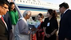 চীনে পৌঁছেছেন প্রধান উপদেষ্টা ড. ইউনূস