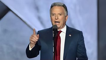 প্রেসিডেন্ট নির্বাচন আয়োজন করতে রাজি ইউক্রেন: ট্রাম্পের দূত