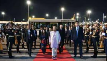 বেইজিং পৌঁছেছেন প্রধান উপদেষ্টা ড. ইউনূস