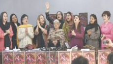 আন্তর্জাতিক নারী দিবসে সরকারি ছুটি চাইলেন পাকিস্তানের নারীরা