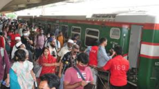 ঈদে ট্রেনযাত্রায় যে দশ বিষয় মাথায় রাখবেন