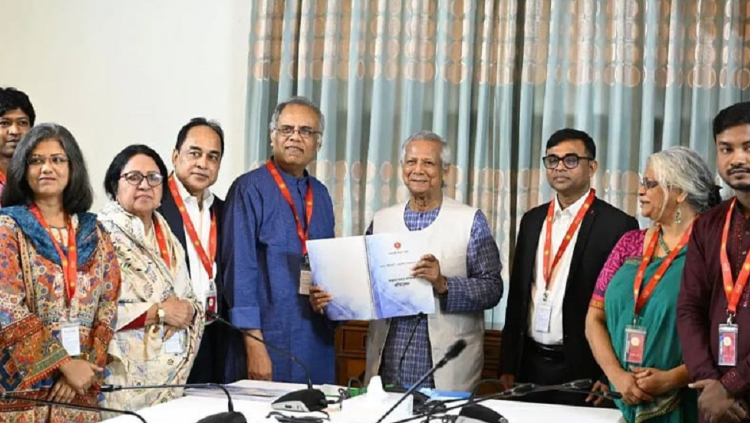 গণমাধ্যমের কিছু সংস্কার দ্রুত বাস্তবায়নে উদ্যোগ নেওয়া হবে: ড. ইউনূস