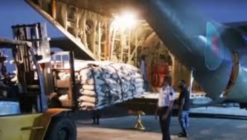 বাংলাদেশের ত্রাণ সামগ্রী পৌঁছালো বিধ্বস্ত মিয়ানমারে