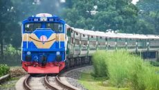 রাজশাহী থেকে সারাদেশে রেল চলাচল বন্ধ