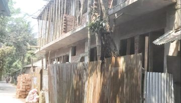 চাঁদপুরের হাইমচরে সরকারী রাস্তা দখল করে বহুতল ভবন নির্মাণের অভিযোগ