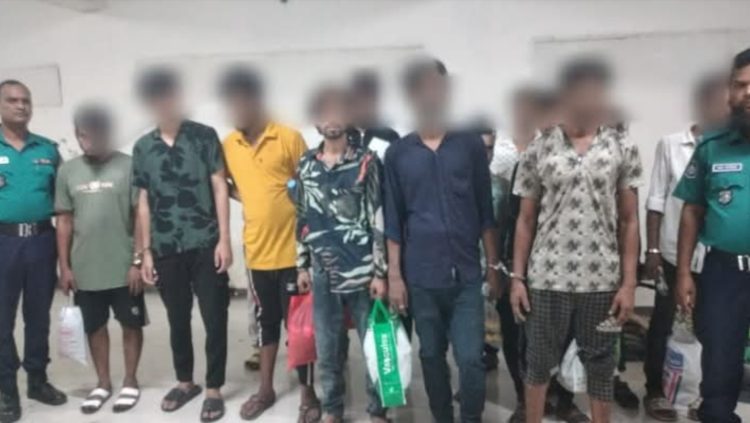 মোহাম্মদপুর পেশাদার মাদক কারবারিসহ বিভিন্ন অপরাধে গ্রেফতার ১৫