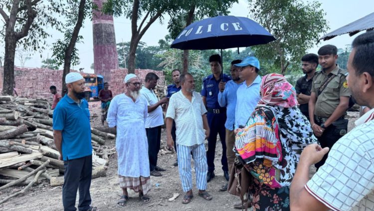 ঝালকাঠির নলছিটিতে ইটভাটায় কাঠ পোড়ানোর দায়ে দুই লাখ টাকা জরিমানা