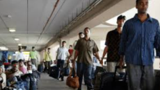 শতাধিক বাংলাদেশিকে ফেরত পাঠালো সৌদি আরব