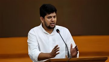 আ. লীগকে রাজনৈতিকভাবে দাঁড়াতে দেব না: উপদেষ্টা মাহফুজ