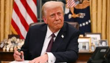 ট্রাম্প কি তৃতীয় মেয়াদে প্রেসিডেন্ট হতে পারবেন