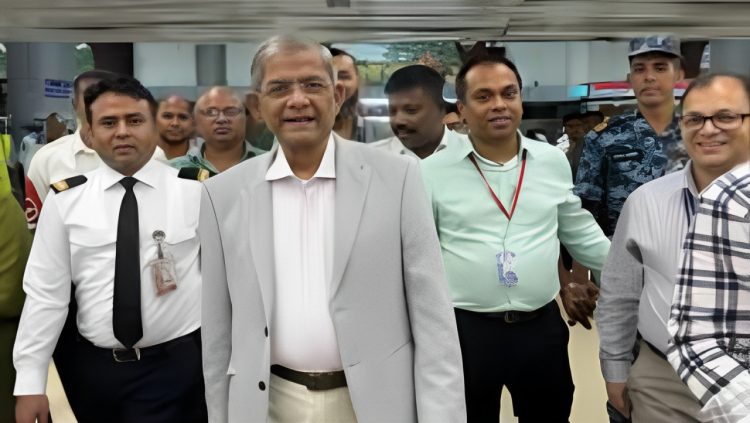 চিকিৎসার জন্য স্ত্রীসহ সিঙ্গাপুর গেলেন মির্জা ফখরুল