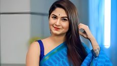 প্রশংসায় ভাসছেন স্পর্শিয়া